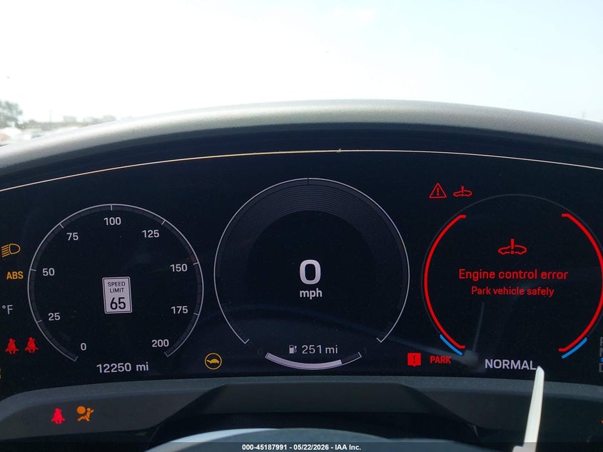 2025 PORSCHE TAYCAN auction photo 7