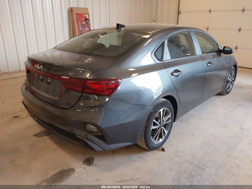 2024 KIA FORTE auction photo 4