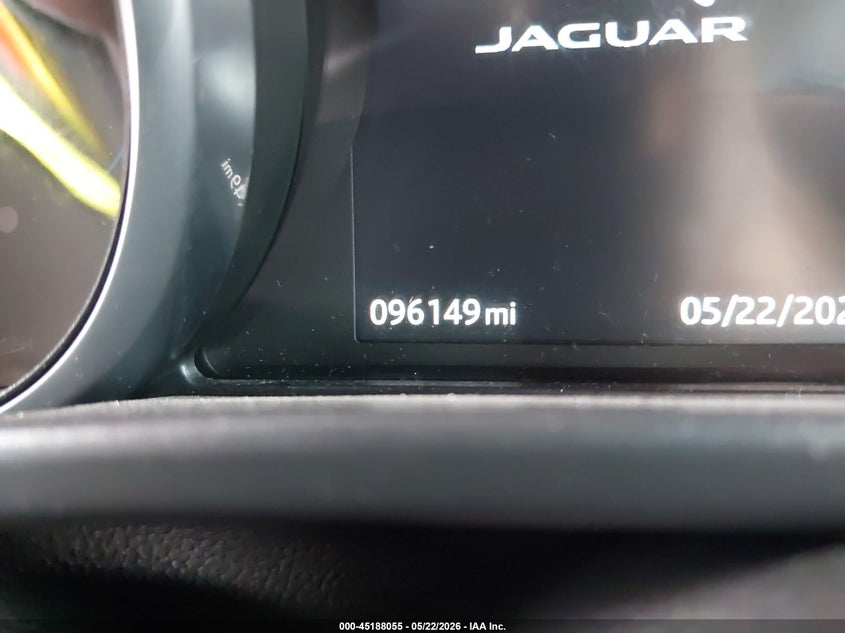 JAGUAR XE - zdjęcie 15