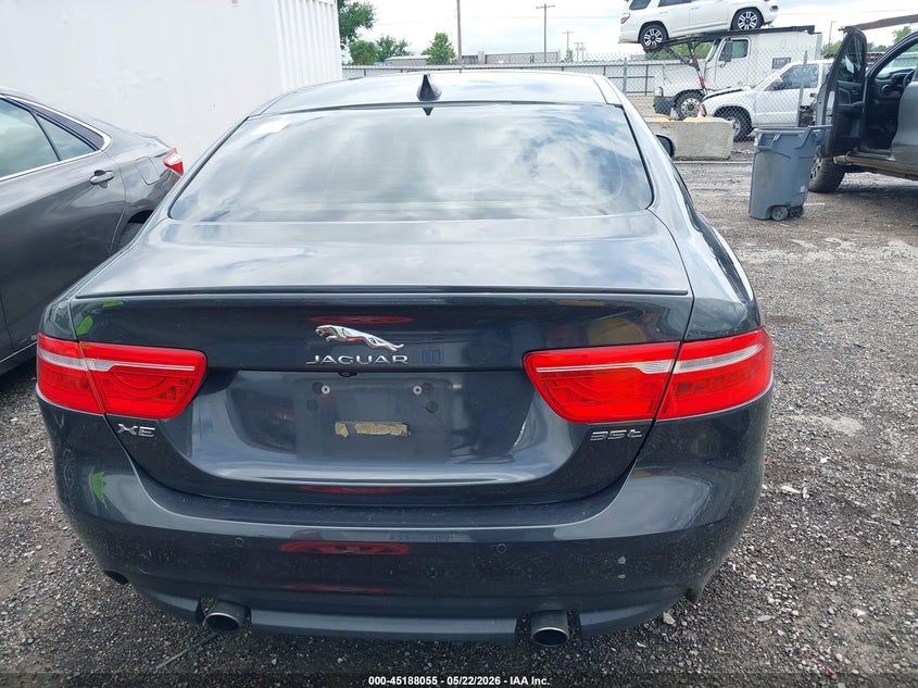 JAGUAR XE - zdjęcie 16