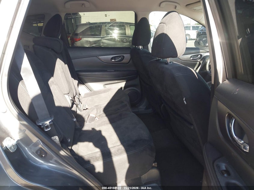 2016 NISSAN ROGUE auction photo 8