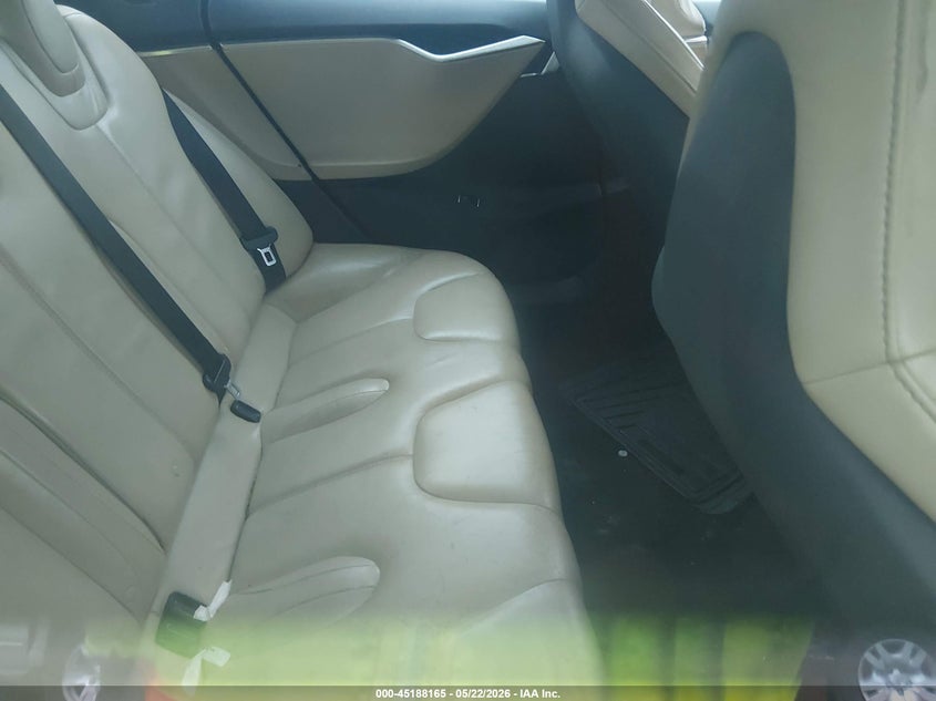 2013 Tesla Model S VIN: 5YJSA1CNXDFP16396 Lot: 45188165