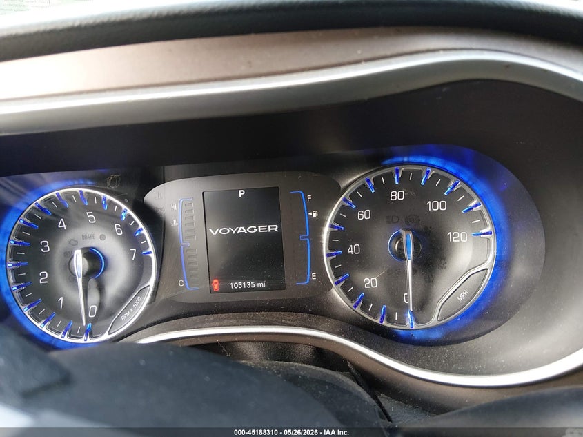 2020 CHRYSLER VOYAGER auction photo 7