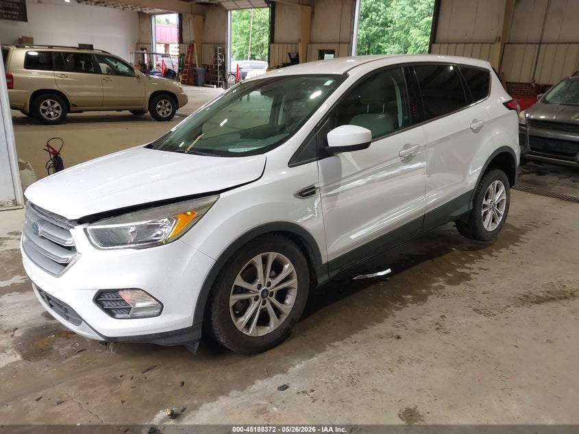 2017 FORD ESCAPE auction photo 2