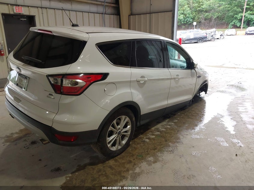 2017 FORD ESCAPE auction photo 4