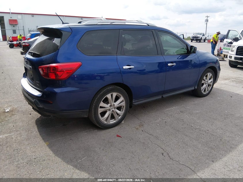 2018 NISSAN PATHFINDER SL · Фото 4