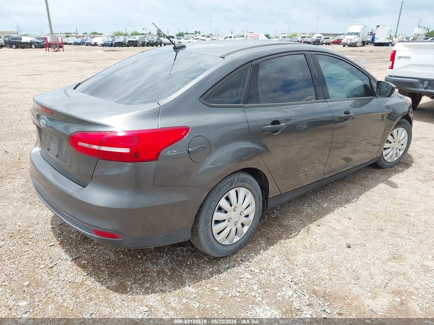 Vin: 1fadp3e22hl313673, lot: 45686288, ford focus s 20174