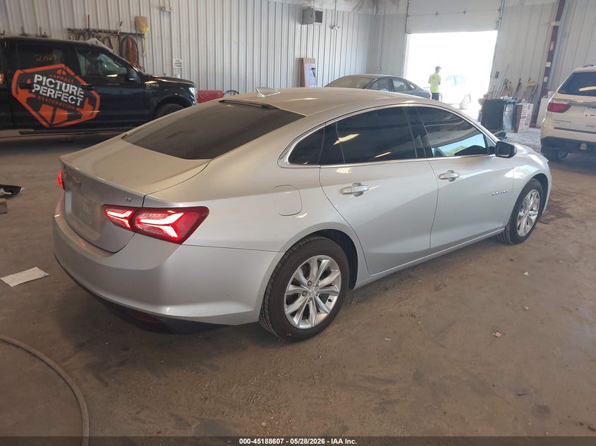 2020 CHEVROLET MALIBU auction photo 4
