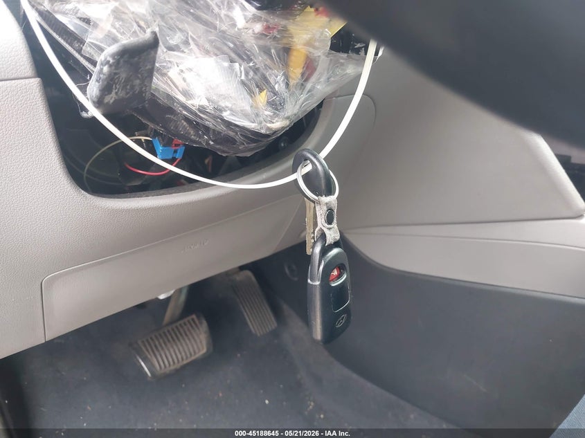 VIN 5NPD74LFXHH134629 2017 HYUNDAI ELANTRA SE