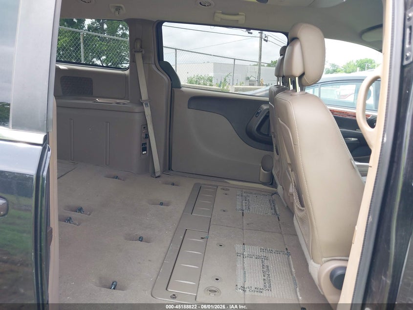2016 Chrysler Town & Country Touring VIN: 2C4RC1BG9GR237990 Lot: 45188822