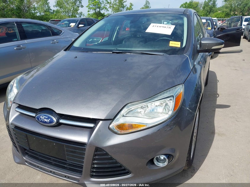 2012 Ford Focus 2.0 Titanium grey Lot 111045189028 Vin 1FAHP3N24CL366238
