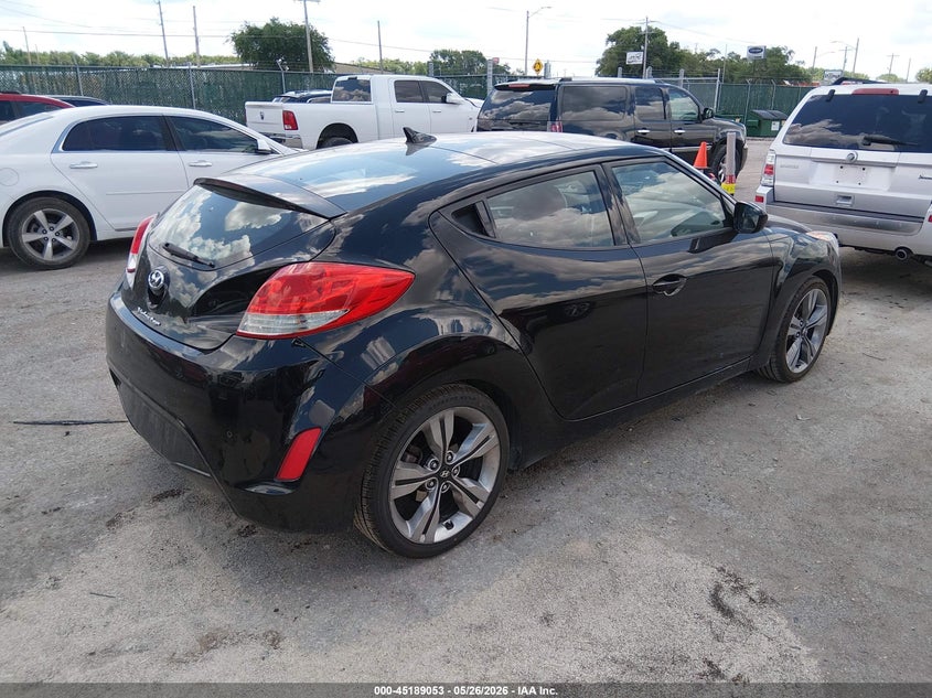 Vin: kmhtc6ad8cu024404, lot: 45686765, hyundai veloster base w/red/black 20124