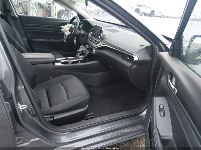 2024 NISSAN ALTIMA auction photo 5