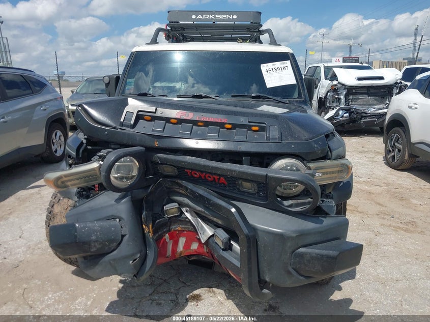 2013 Toyota Fj Cruiser VIN: JTEZU4BF7DK012818 Lot: 45189107