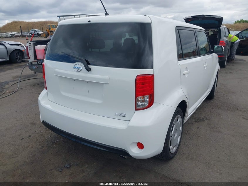 Vin: jtlze4fexej056214, lot: 45686873, scion xb 20144