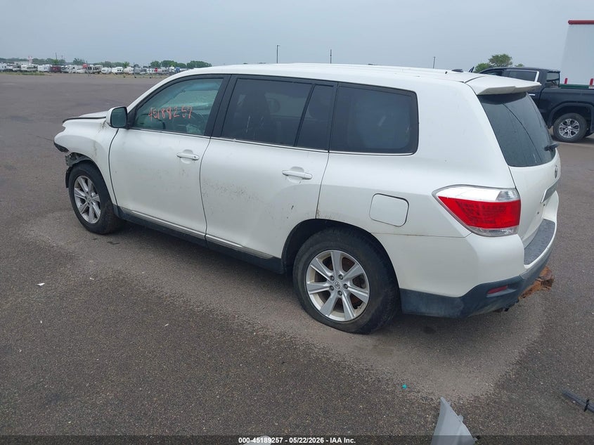Vin: 5tdbk3eh8bs047506, lot: 45686969, toyota highlander base v6 20113