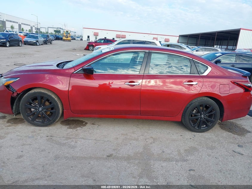 VIN 1N4AL3AP4HC173030 2017 NISSAN ALTIMA 2.5 SR