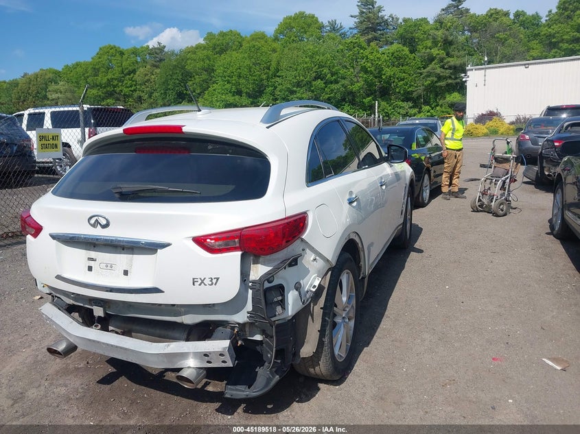 2013 INFINITI FX37 auction photo 4
