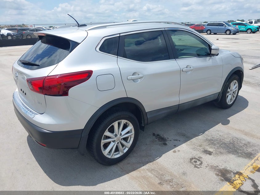 Vin: jn1bj1cpxjw182151, lot: 45687295, nissan rogue sport sv 20184