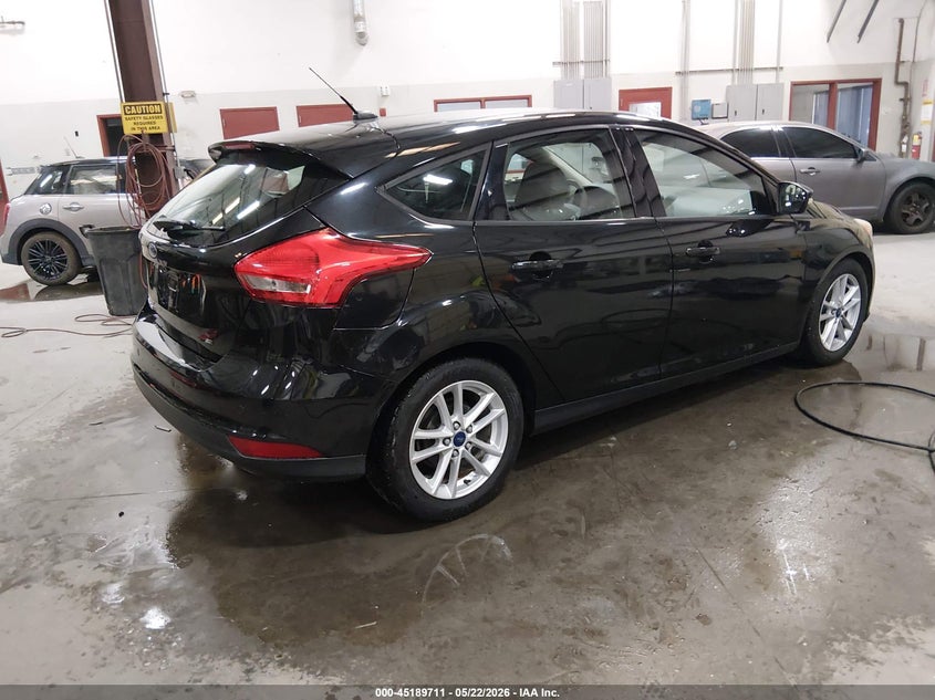 Vin: 1fadp3k28fl215796, lot: 45687423, ford focus se 20154