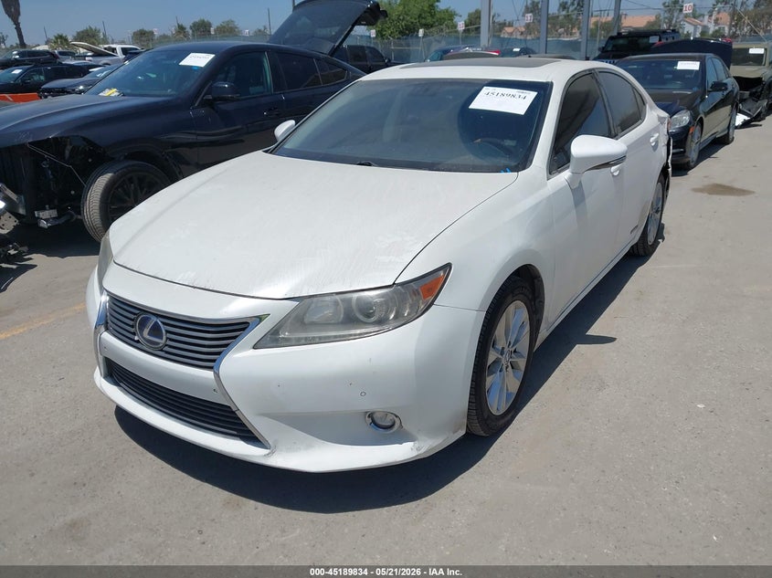 Vin: jthbw1gg3f2083404, lot: 45687546, lexus es 300h 20152