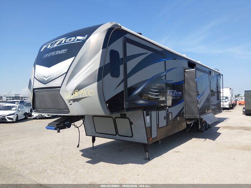 2016 KEYSTONE RV FUZION auction photo 2