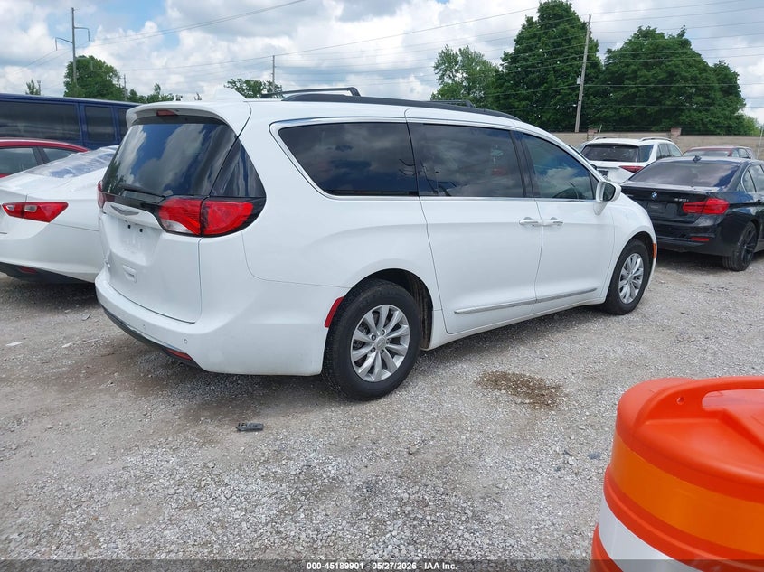 Vin: 2c4rc1bg7hr526643, lot: 45687613, chrysler pacifica touring-l 20174