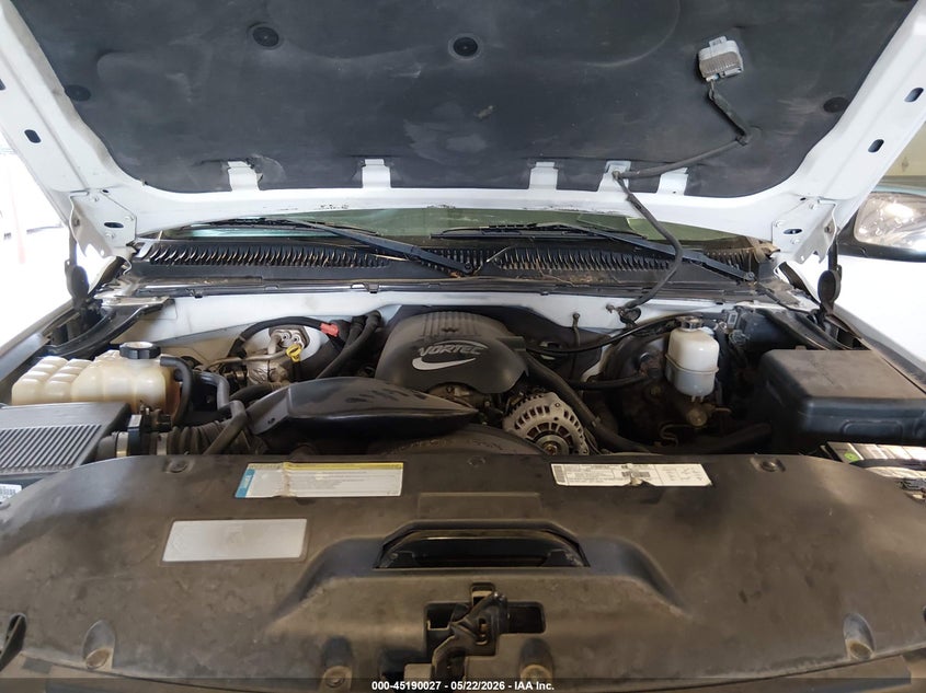 2001 CHEVROLET SILVERADO PICKUP 5.3L V-8 285HP