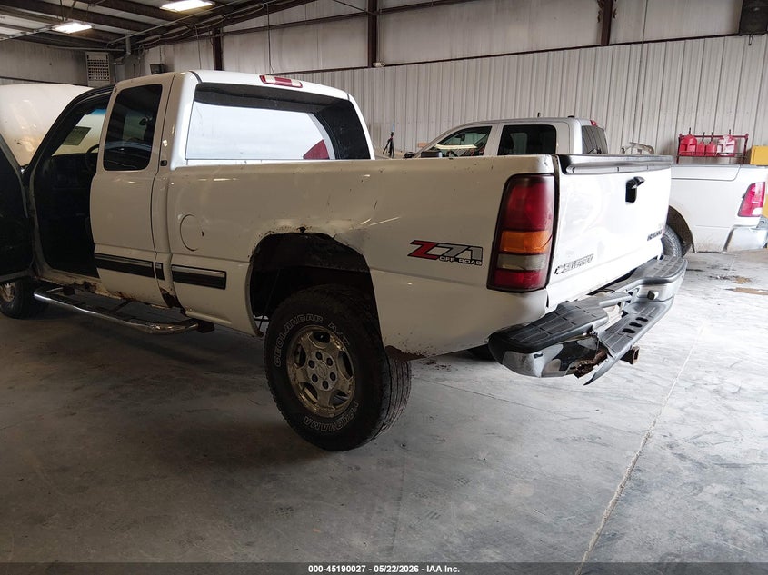 2001 CHEVROLET SILVERADO PICKUP 5.3L V-8 285HP