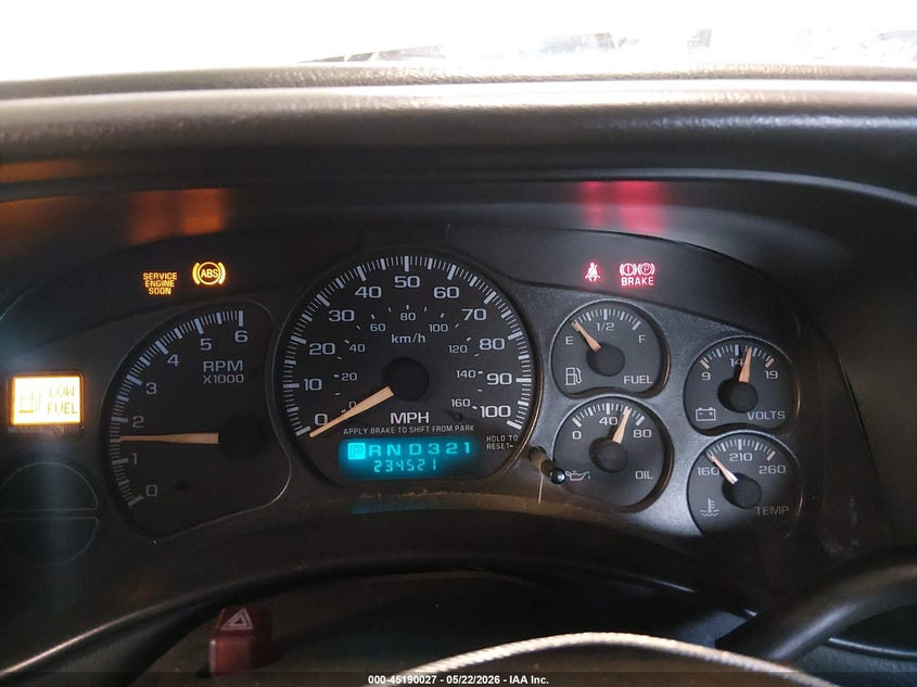 2001 CHEVROLET SILVERADO PICKUP 5.3L V-8 285HP