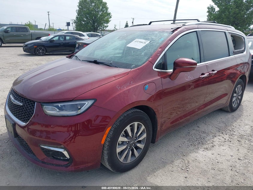 Vin: 2c4rc1l73mr606191, lot: 45687740, chrysler pacifica hybrid touring l 20212