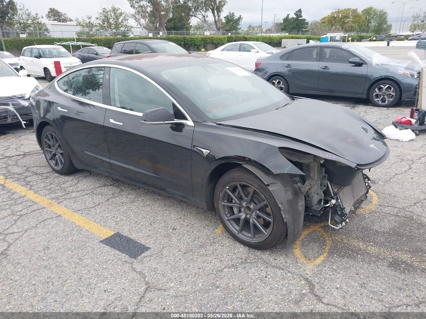 Vin: 5yj3e1ea7jf045526, lot: 45687914, tesla model 3 long range/mid range 2018 img_1