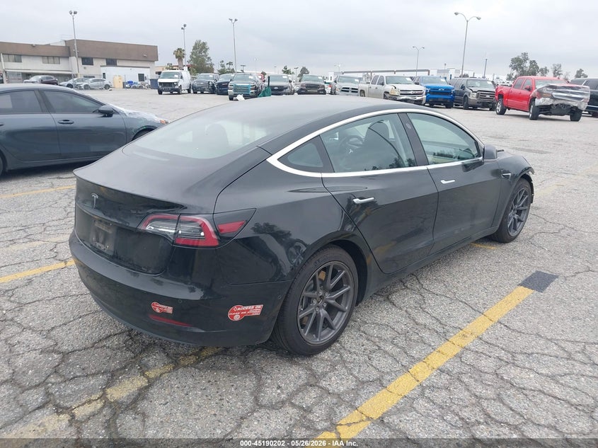 Vin: 5yj3e1ea7jf045526, lot: 45687914, tesla model 3 long range/mid range 20184