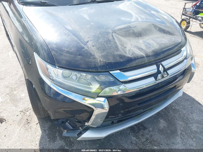 2017 MITSUBISHI OUTLANDER auction photo 6