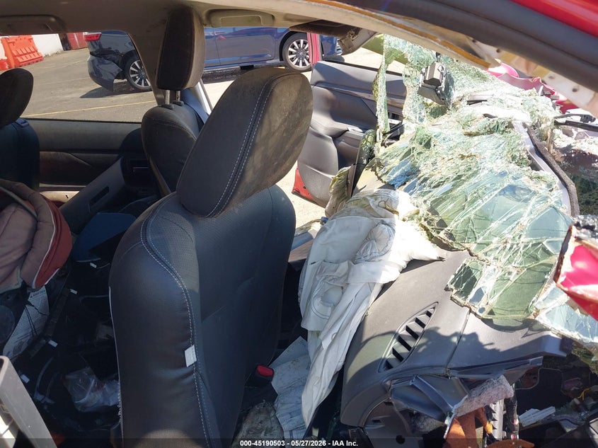 2016 MITSUBISHI OUTLANDER auction photo 5