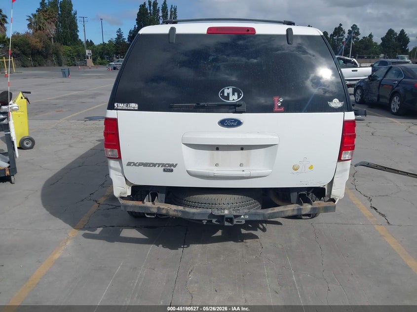 2004 Ford Expedition Xlt VIN: 1FMEU15W94LB49990 Lot: 45190527