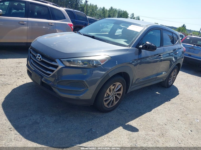 KM8J23A42JU609887 2018 HYUNDAI TUCSON SE photo 1