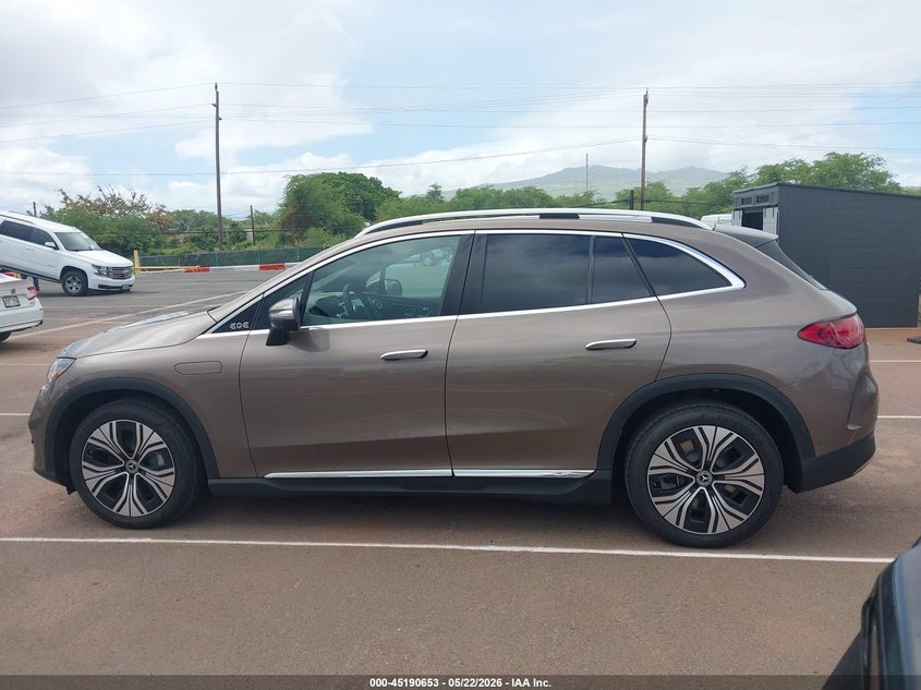 2026 MERCEDES-BENZ EQE 320+ SUV · Фото 14