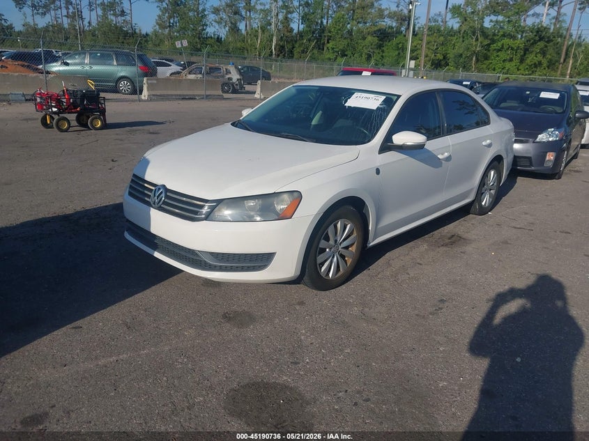2014 Volkswagen Passat 1.8t Wolfsburg Edition 1VWAT7A30EC091920 photo 1