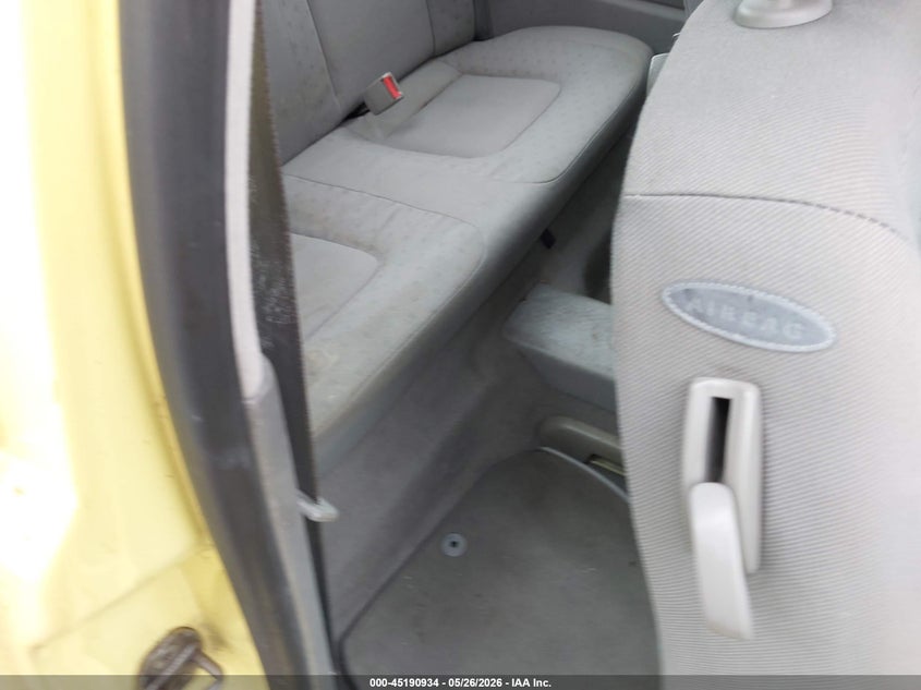 2000 Volkswagen New Beetle Gls 1.8L Turbo VIN: 3VWCD21C1YM464880 Lot: 45190934