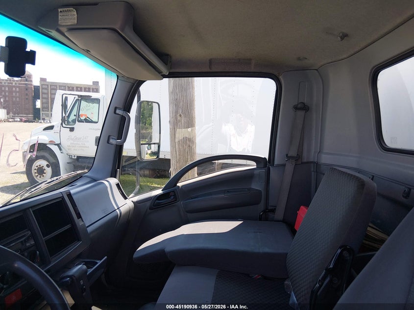2015 ISUZU NPR DSL REG AT auction photo 7