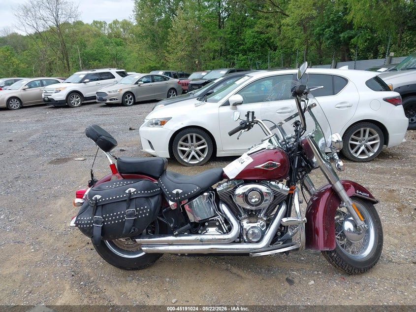 2014 Harley-Davidson Flstc Heritage Softail Classic VIN: 1HD1BWV10EB042570 Lot: 45191024