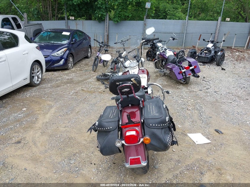 2014 Harley-Davidson Flstc Heritage Softail Classic VIN: 1HD1BWV10EB042570 Lot: 45191024