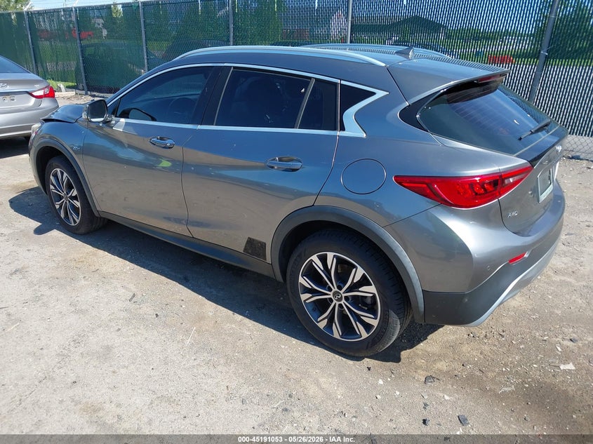 2017 INFINITI QX30 auction photo 3