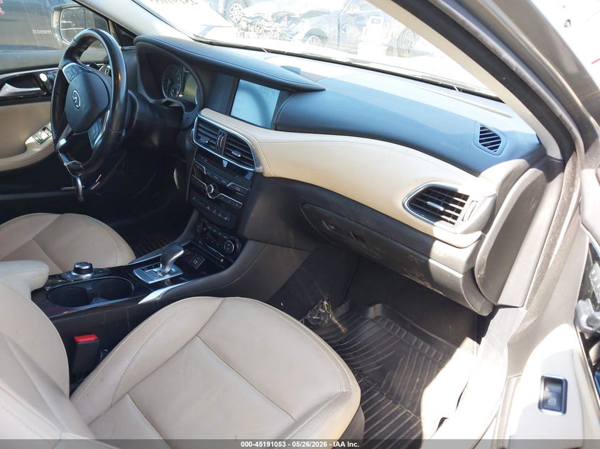 2017 INFINITI QX30 auction photo 5