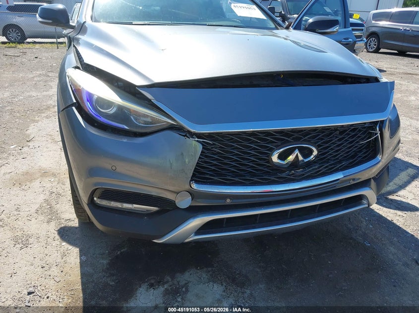 2017 INFINITI QX30 auction photo 6
