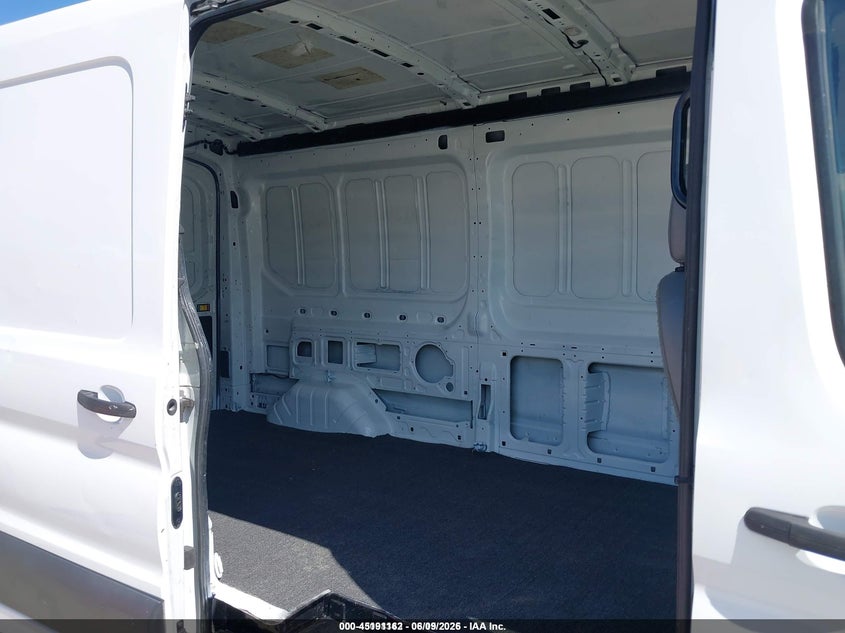2018 FORD TRANSIT-250 auction photo 8