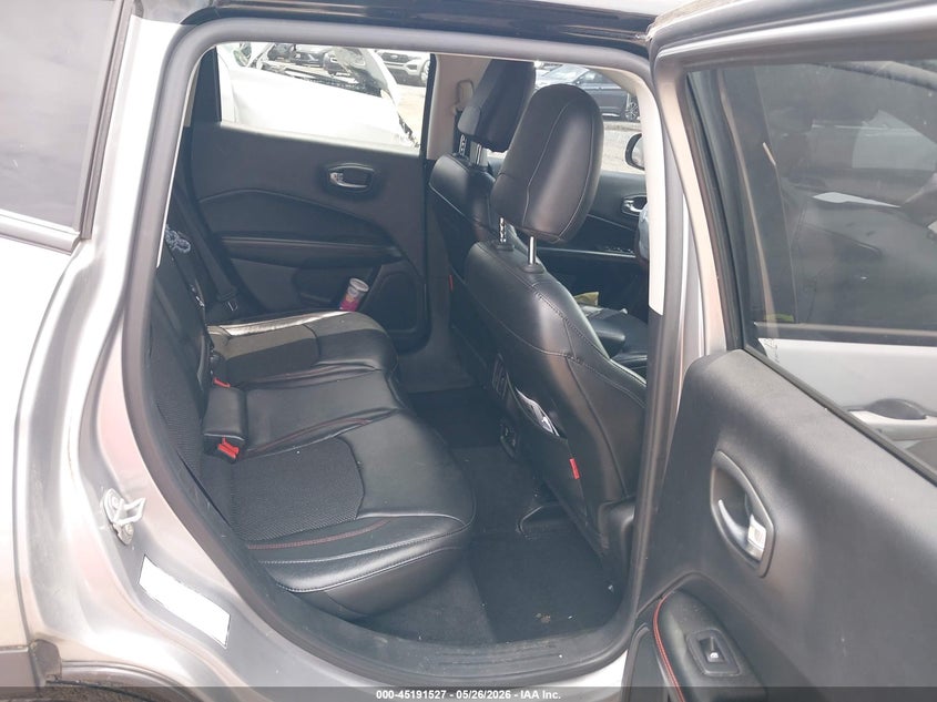2018 JEEP COMPASS auction photo 8