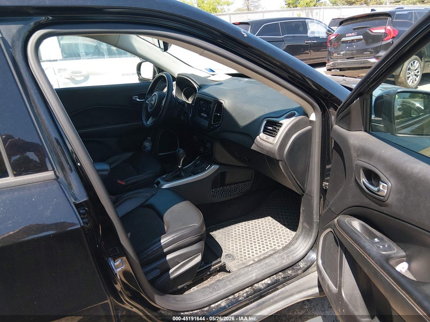 2018 JEEP COMPASS auction photo 5