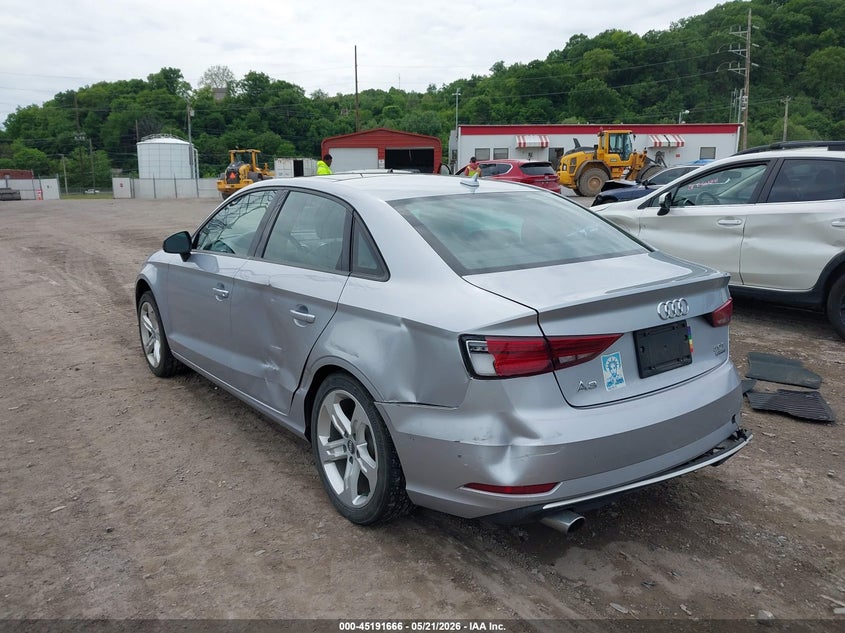 Vin: waub8gffxh1047478, lot: 45689394, audi a3 2.0t premium 20173